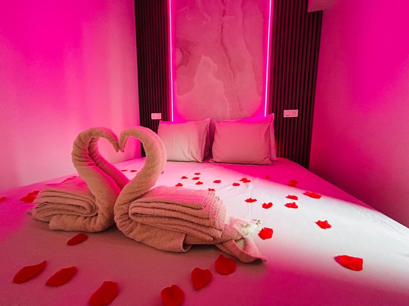 Intimate Escape - Seaside - Spa Bath - Wifi - Ac Ницца Экстерьер фото