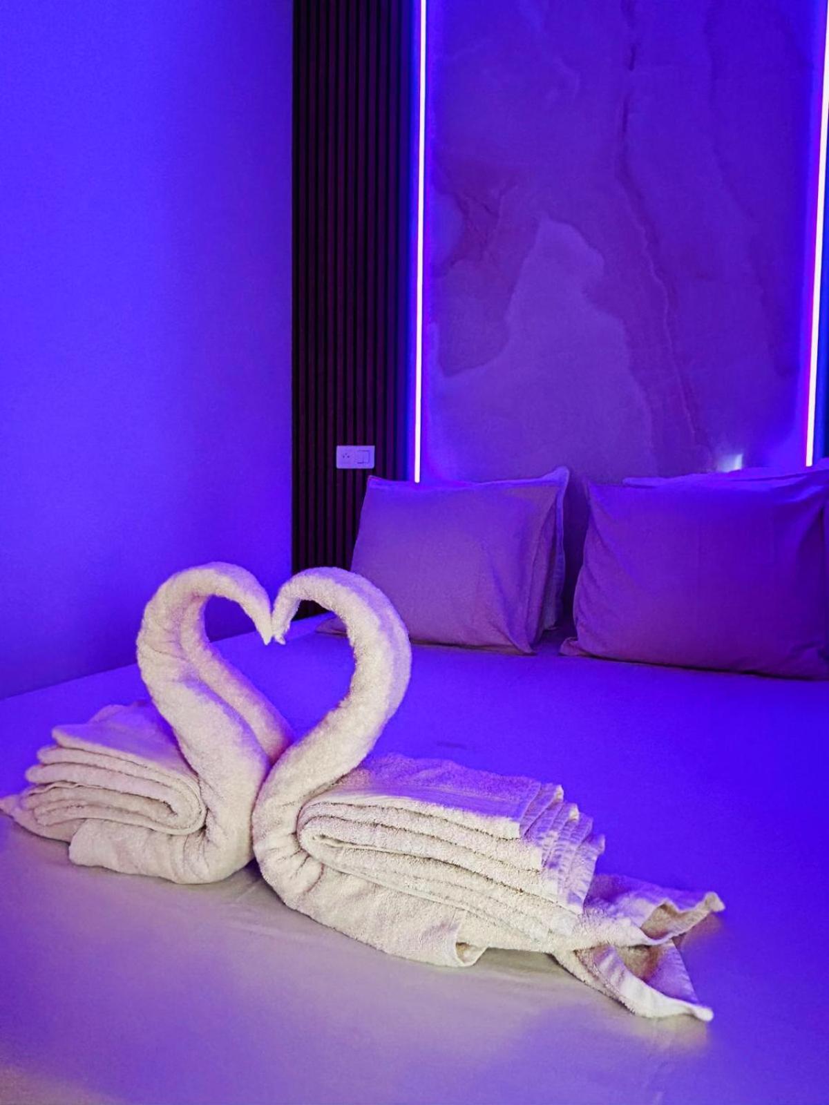 Intimate Escape - Seaside - Spa Bath - Wifi - Ac Ницца Экстерьер фото
