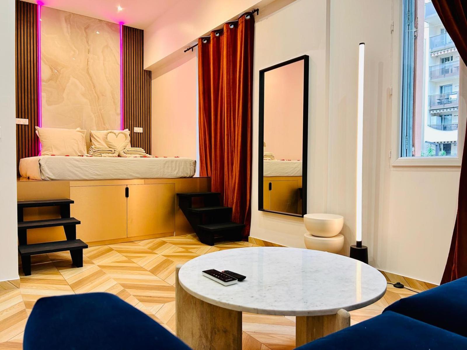 Intimate Escape - Seaside - Spa Bath - Wifi - Ac Ницца Экстерьер фото